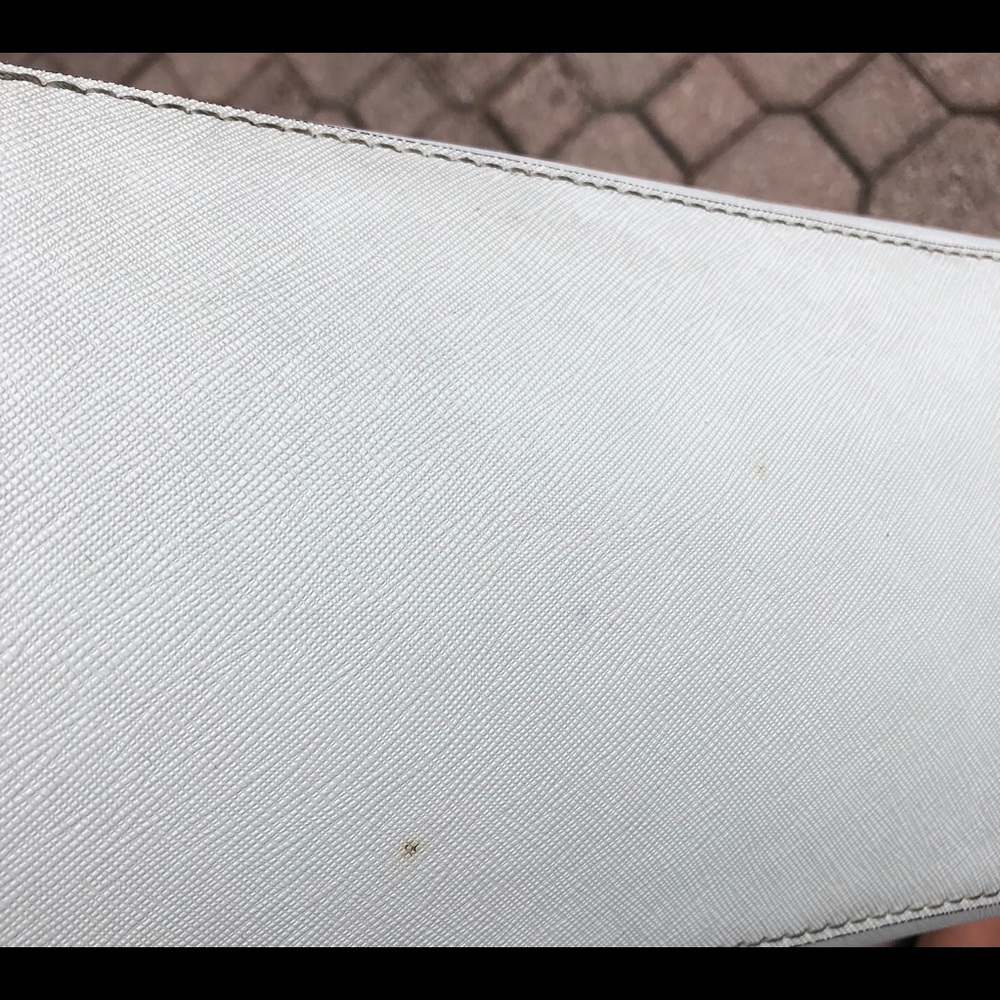 HUGE White Michael Kors Purse Bag - Picture 4 of 5